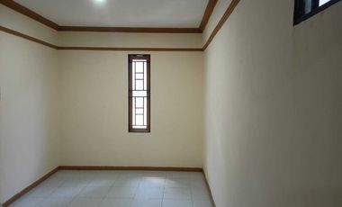 Rumah 2 Lt Baru Renovasi di Jalan Ayani Kubu Raya Pontianak