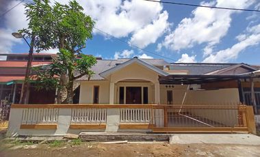 Rumah 2 Lt Baru Renovasi di Jalan Ayani Kubu Raya Pontianak