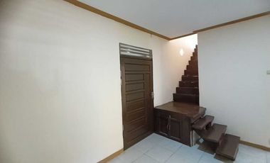 Rumah 2 Lt Baru Renovasi di Jalan Ayani Kubu Raya Pontianak