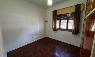 Casa en alquiler en Ramos Mejia Sur