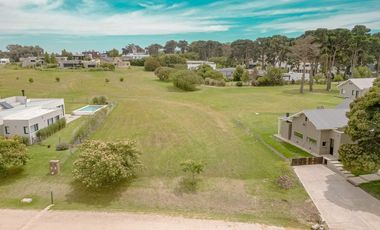 VENTA LOTE SAN BENITO ORIENTACION SOL DE TARDE