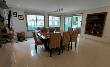 Casa en VENTA 6 ambientes en Costa del Este