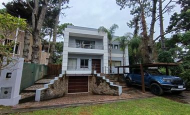 Casa en VENTA 6 ambientes en Costa del Este
