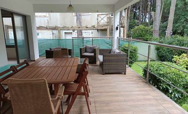 Casa en VENTA 6 ambientes en Costa del Este