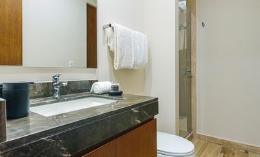 En la mejor zona de Aldea Zama, planta baja con piscina a super precio