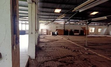 Gudang terawat Dan Luas di main road Raya lembang