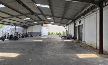 Surabaya kota. Raya Tunjungan. Komersial area