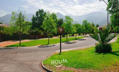 GRAN CASA FAMILIAR CON AMPLIO Y LINDO PATIO