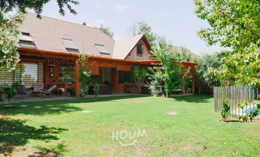 GRAN CASA FAMILIAR CON AMPLIO Y LINDO PATIO