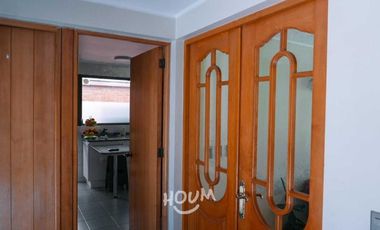 GRAN CASA FAMILIAR CON AMPLIO Y LINDO PATIO