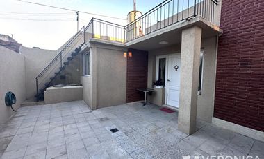 PH 3 ambietes en venta en Moron