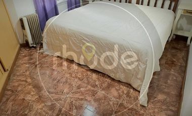 Casa con 2uf. en Costa del Este - Avenida 2 entre Dalias y Rosas