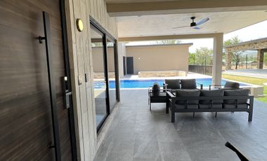 QUINTA NUEVA EN VENTA LA JOYA MONTEMORELOS