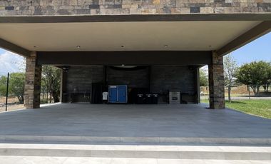 QUINTA NUEVA EN VENTA LA JOYA MONTEMORELOS