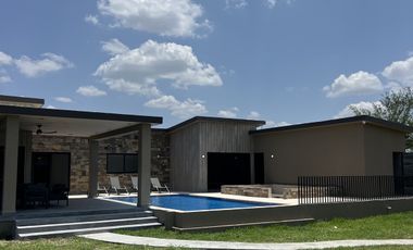 QUINTA NUEVA EN VENTA LA JOYA MONTEMORELOS