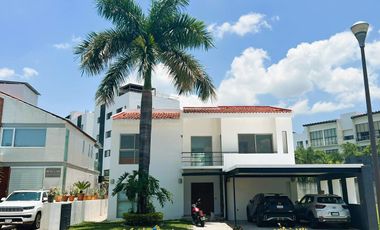 Casa en Venta en Paraíso Country Club, Cuernavaca Morelos.