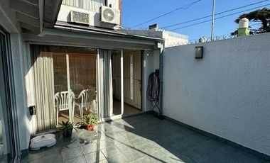 PH en venta - 4 Dormitorios 3 Baños - Cochera - 170Mts2 - Villa Sarmiento