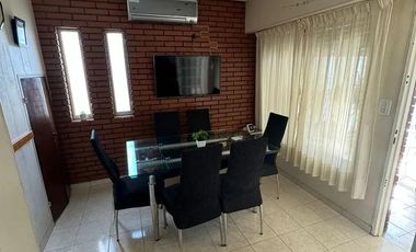 PH en venta - 4 Dormitorios 3 Baños - Cochera - 170Mts2 - Villa Sarmiento
