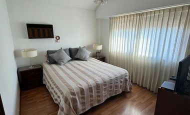 PH en venta - 4 Dormitorios 3 Baños - Cochera - 170Mts2 - Villa Sarmiento