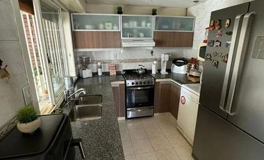 PH en venta - 4 Dormitorios 3 Baños - Cochera - 170Mts2 - Villa Sarmiento