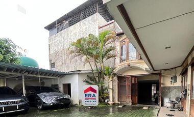 Di jual rumah mewah Murah di Lebak bulus. jakarta selatan.