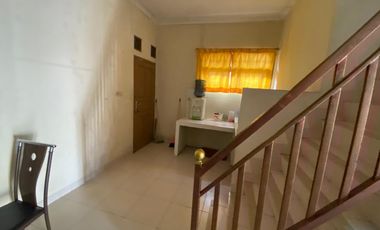 Jual Rumah Tingkah 325 m2 & Kontrakan 16 Pintu 800 m2 Kota Purwakarta