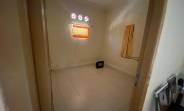 Jual Rumah Tingkah 325 m2 & Kontrakan 16 Pintu 800 m2 Kota Purwakarta