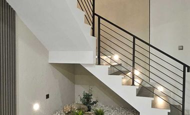 Rmh Baru Furnished di Imperial Gading 120m2, Hadap Selatan, Jalan depan lebar, harga 2Man