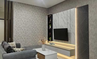 Rmh Baru Furnished di Imperial Gading 120m2, Hadap Selatan, Jalan depan lebar, harga 2Man