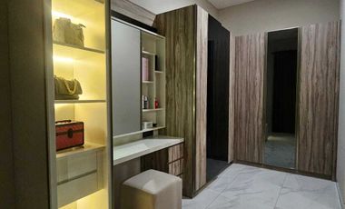 Rmh Baru Furnished di Imperial Gading 120m2, Hadap Selatan, Jalan depan lebar, harga 2Man