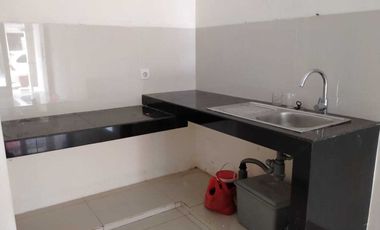 DISEWAKAN RUMAH GREEN VILLAGE,CIPONDOH TANGERANG,TERMURAH !