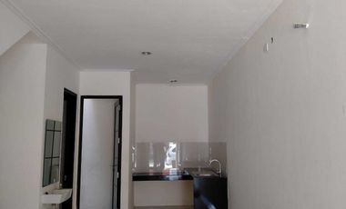 DISEWAKAN RUMAH GREEN VILLAGE,CIPONDOH TANGERANG,TERMURAH !