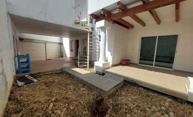 CASA EN VENTA EN  FRACCIONAMIENTO COLINAS DEL SUR