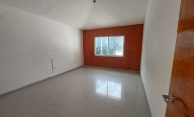 CASA EN VENTA EN  FRACCIONAMIENTO COLINAS DEL SUR