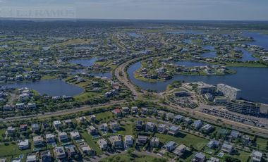 Terreno al lago en venta en el Barrio Muelles, Puertos / Escobar