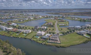 Terreno al lago en venta en el Barrio Muelles, Puertos / Escobar