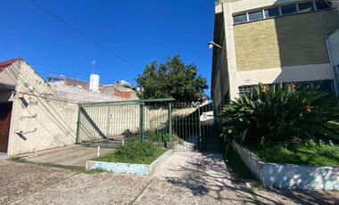 VENTA COCHERA CUBIERTA LANUS OESTE