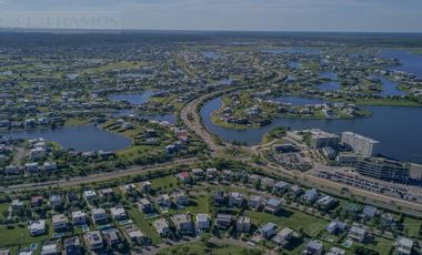Terreno al lago en venta en el Barrio Muelles, Puertos / Escobar