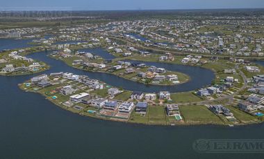 Terreno al lago en venta en el Barrio Muelles, Puertos / Escobar