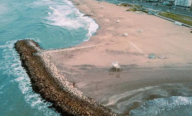 Venta - Terreno en Playa Los Lobos