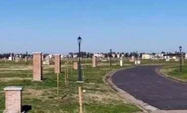 Terreno en venta - 749mts2 - San Simón