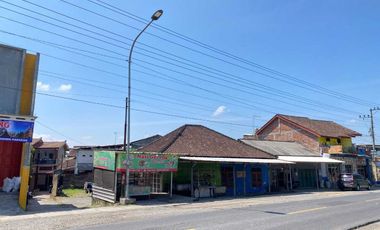 Dijual Rumah Pinggir Jalan Provinsi