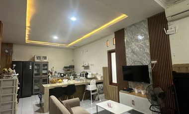 Rumah Mewah Nyaman dan Luas di Solo Kota