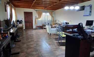 CASA COMERCIAL 3D 2B CON GALPÓN EN QUINTA NORMAL