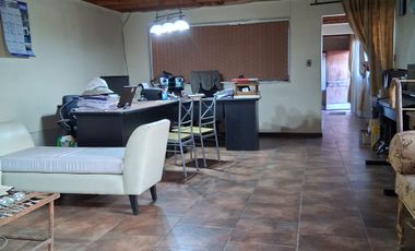 CASA COMERCIAL 3D 2B CON GALPÓN EN QUINTA NORMAL