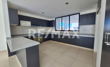 CASA EN CONDOMINIO EN RENTA  - (3)