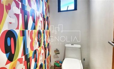 Casa en Arriendo en a pasos de colegio manquehue