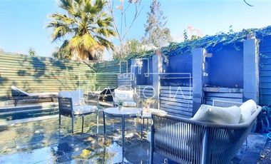 Casa en Arriendo en a pasos de colegio manquehue