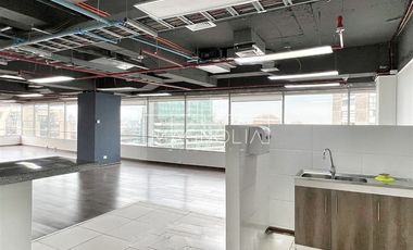 Oficina en Arriendo en A pasos del metro Pedro de Valdivia