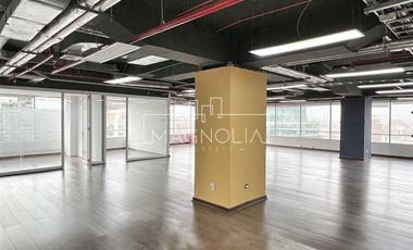 Oficina en Arriendo en A pasos del metro Pedro de Valdivia